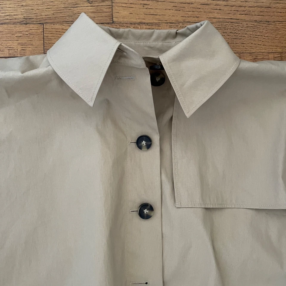 Usada en Excelente Condición - Capa de gabardina recortada de mezcla de algodón orgánico tostado COS - Talla única  Foto 4 de 4