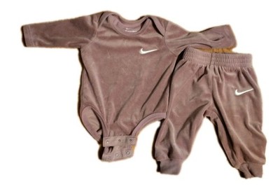 Nike Baby Girls 2 Piece Velour Bodysuit & Pants Outfit Set Dusty Rose Purple 3M