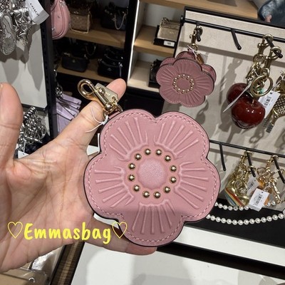 アクセサリー Coach Tea Rose Leather Bag Charm Pink Coach Tea Rose Pouch Bag Charm Wallet Gold/Peony Pink Smooth