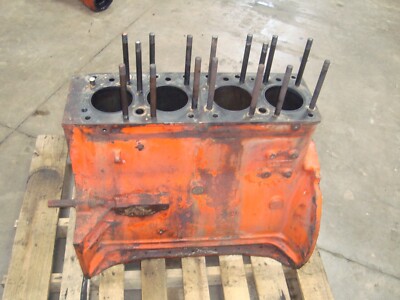 Case 801-B Tractor Engine Block A1111 800