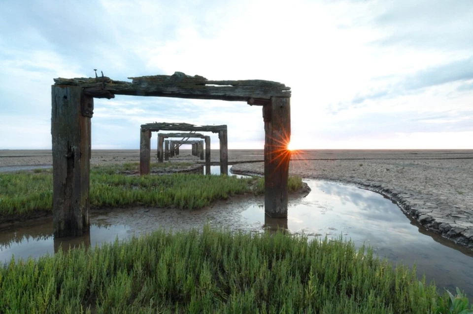 LEE Filters 100mm Reverse Grad ND 0.6 - Image 2 of 3