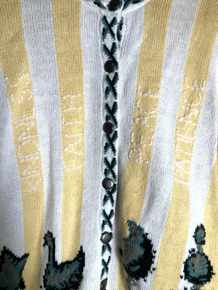 Cárdigan Suéter The Quacker Factory Amarillo Blanco Rayas Topiario Palabras M *MANCHA Foto 2 de 4