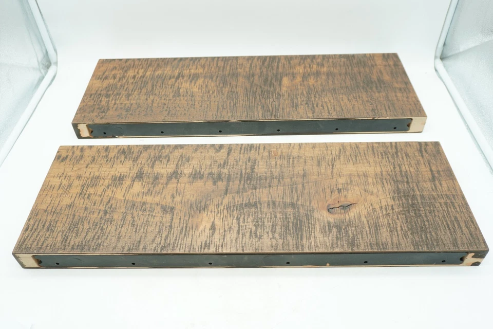 Par de estantes flotantes Shelfology KFSMWRC00ALNM taquilla de aliso macizo aserrada en cinta nuez moscada Foto 3 de 4