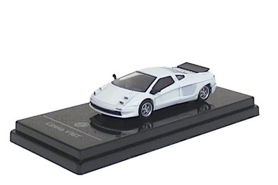 Paragon Maßstab 1:64 Para64 Chiseta V16T 1991 Pearl White Rhd