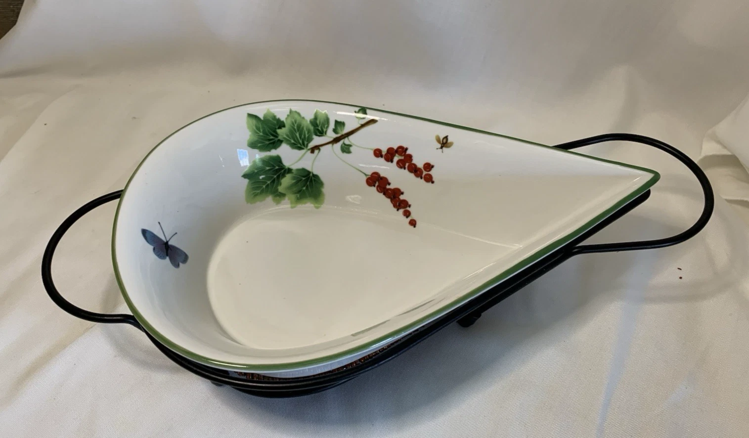 12" Teardrop Bowl Bakeware Metal Stand Wild Garden by Temp-Tations