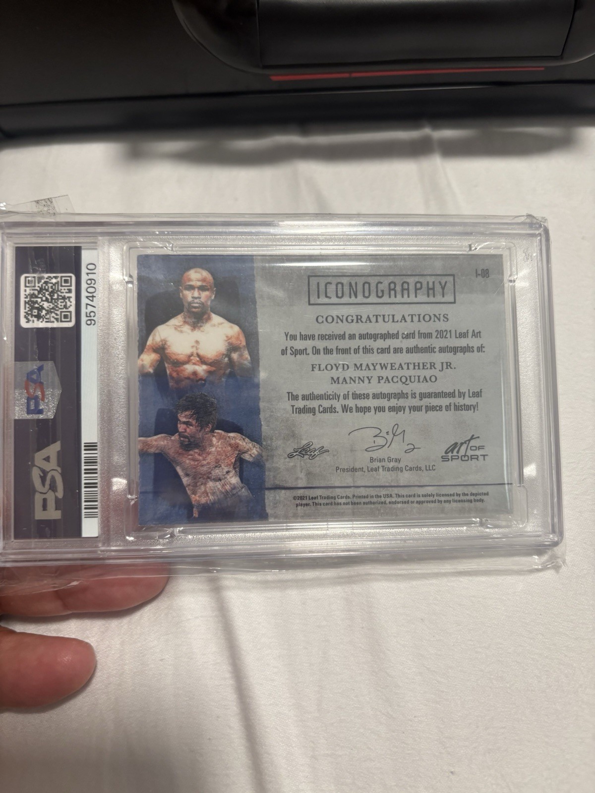 2021 Leaf Art of Sport Iconography Auto Mayweather Pacquiao 2/6 PSA 8 view 2