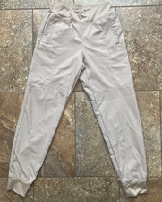 EUC Wonder Wink Modern Fit Tan Scrub Set Size X-Small Top  X-Small Jogger Pant