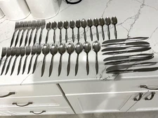 Set of 34 Pieces Kenwood Oneida Forever Rose Stainless Flatware 8 Place Settings