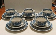 Mason's Blue and White Willow Pattern Trios Cups Saucers & Side Plates Set of 5