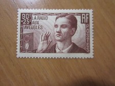 BEAU TIMBRE DE FRANCE N° 418  LA RADIO AUX AVEUGLES  NEUF SANS CHARNIERE