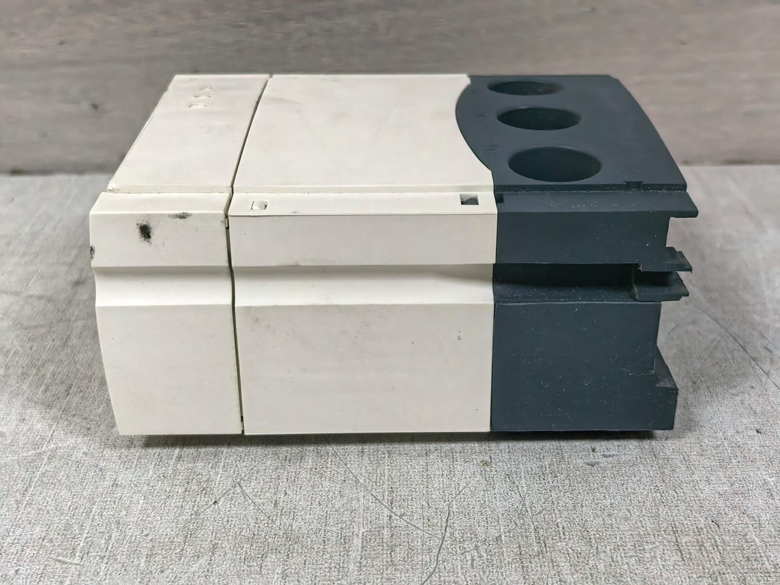 Schneider Electric EOCRPFZ-WRDZ7W SCHNEIDER ELECTRIC EOCRPFZ-WRDZ7W INTELLIGENT POWER MONITORING RELAY 85–250 VAC 6