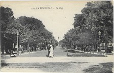 CPA - CHARENTE-MARITIME - LA ROCHELLE, Le Mail (121)