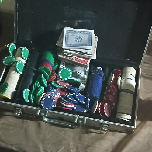 300-Piece Poker Chip Set w/ Aluminum Case, Playing Cards & Dice