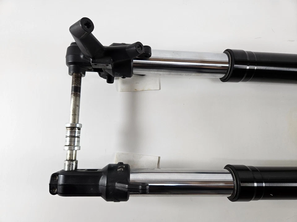Fourche + pont de fourche KTM 125 DUKE ABS 2013-16 d'occasion - Photo 2/4
