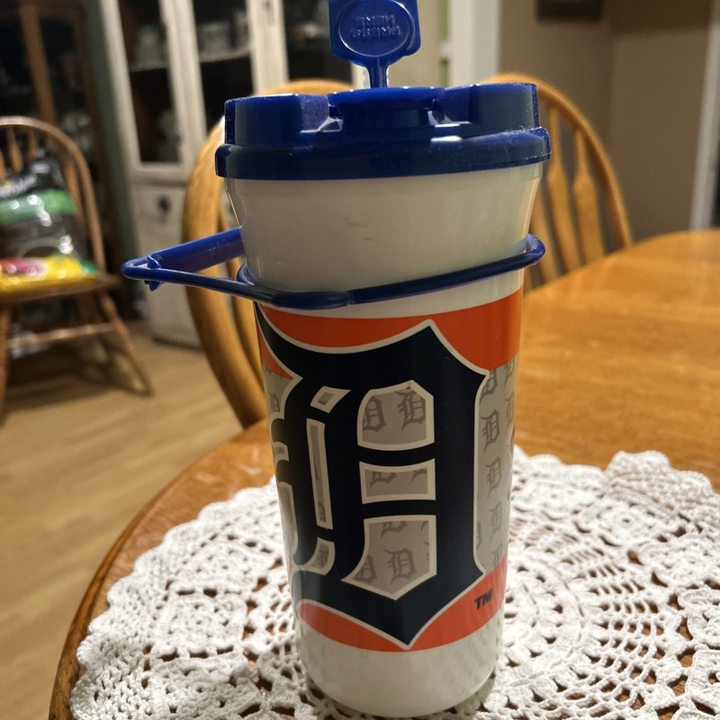 Detroit Tigers Promotional Mug Cup 2014 Subway Travel Cup Whirley Drink W/Straw