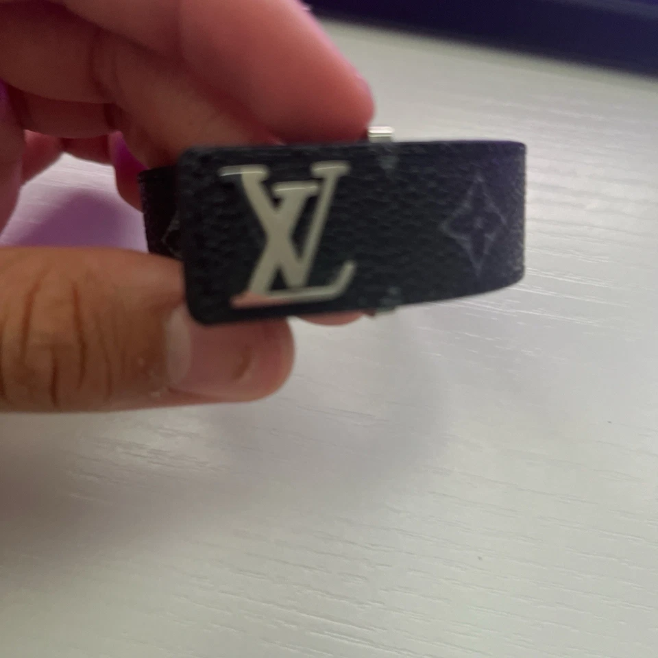 Pulsera Louis Vuitton no firme en el precio que podemos negociar  Foto 3 de 4