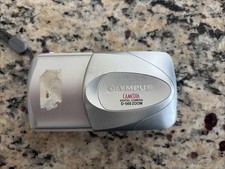 Olympus Camedia D-560 Zoom 3.2MP Digital Camera Silver As-Is