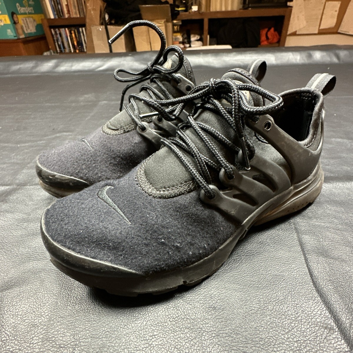 all black leather prestos