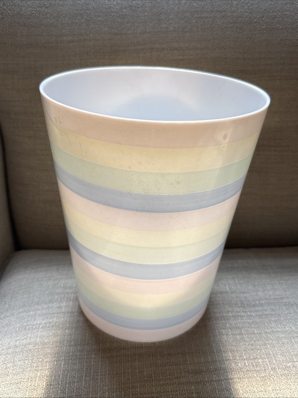 Andre Richard Vintage Sonnet Pastels plastic decor Waste Basket, 8x10”, Japan