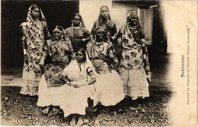 PC MARTINIQUE GROUP OF INDIAN WOMEN AND GIRLS, MARTNIQUE (a79493)