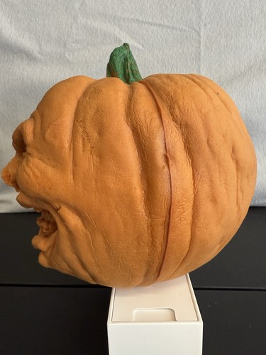 Vintage 1980’s Todd Masters Foam Pumpkin Halloween 7”x7” Damaged - Picture 5 of 8