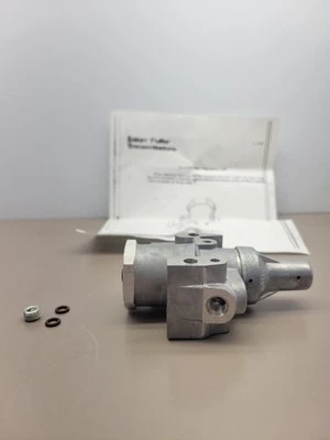 EATON TRANSMISSION FILTER VALVE K2170 A-5454 - Image 1 of 4