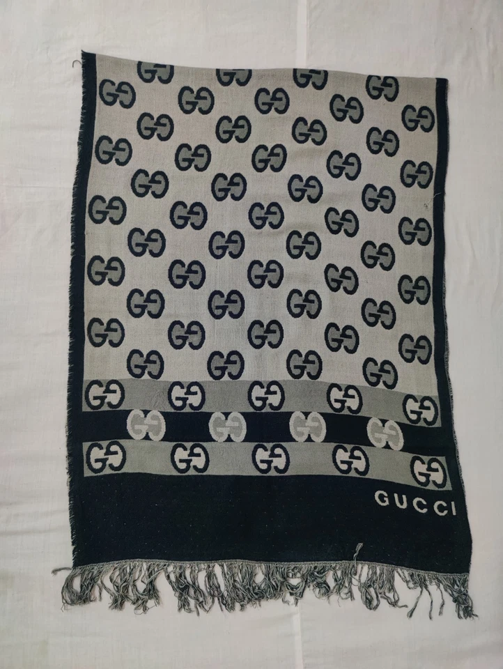 Auténtico Gucci Bufanda Mantón Negro Blanco Lana Estola Unisex GG Logo Silenciador Italia Foto 4 de 4