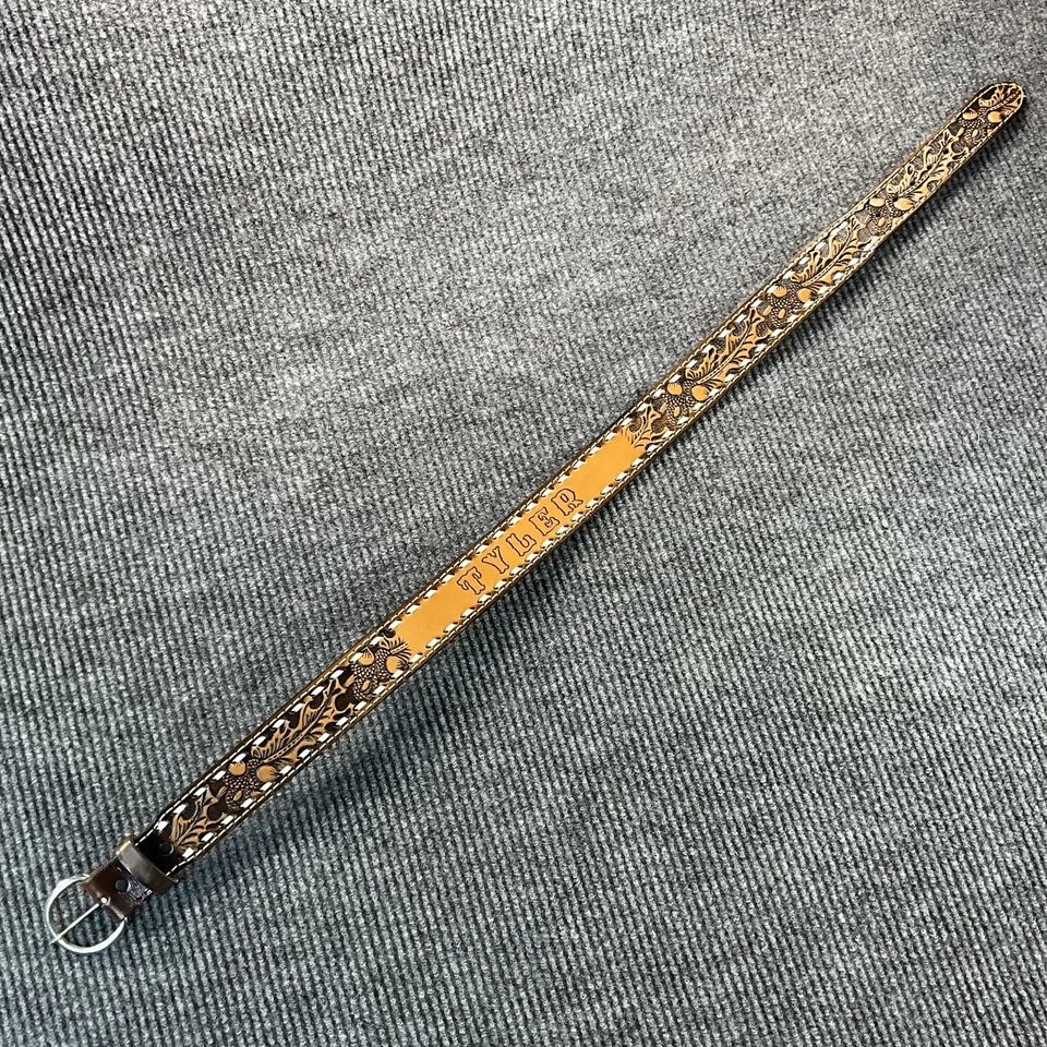 Cinturón de cuero Western Tooled para hombre 34 marrón nombre TYLER bordes con cordones hecho en EE. UU. Foto 2 de 4