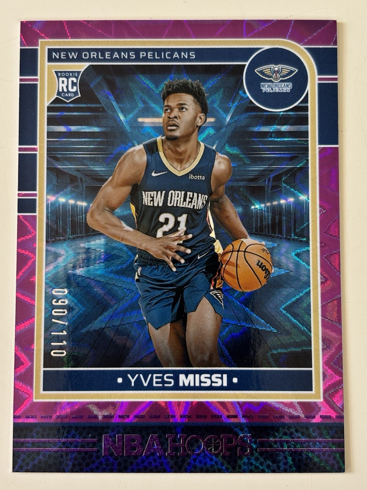 2024-25 Nba Hoops #251 Yves Missi EXCLUSIVE PURPLE EXPLOSION / 110 (RC)