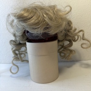 Doll Wig 15 16 Synthetic Mohair New Old Stock Cool Lt Blond Bangs Bows