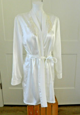 VTG. Linea Donatella Ivory Beaded Wedding Lingerie Nighty Nightgown Robe sz S