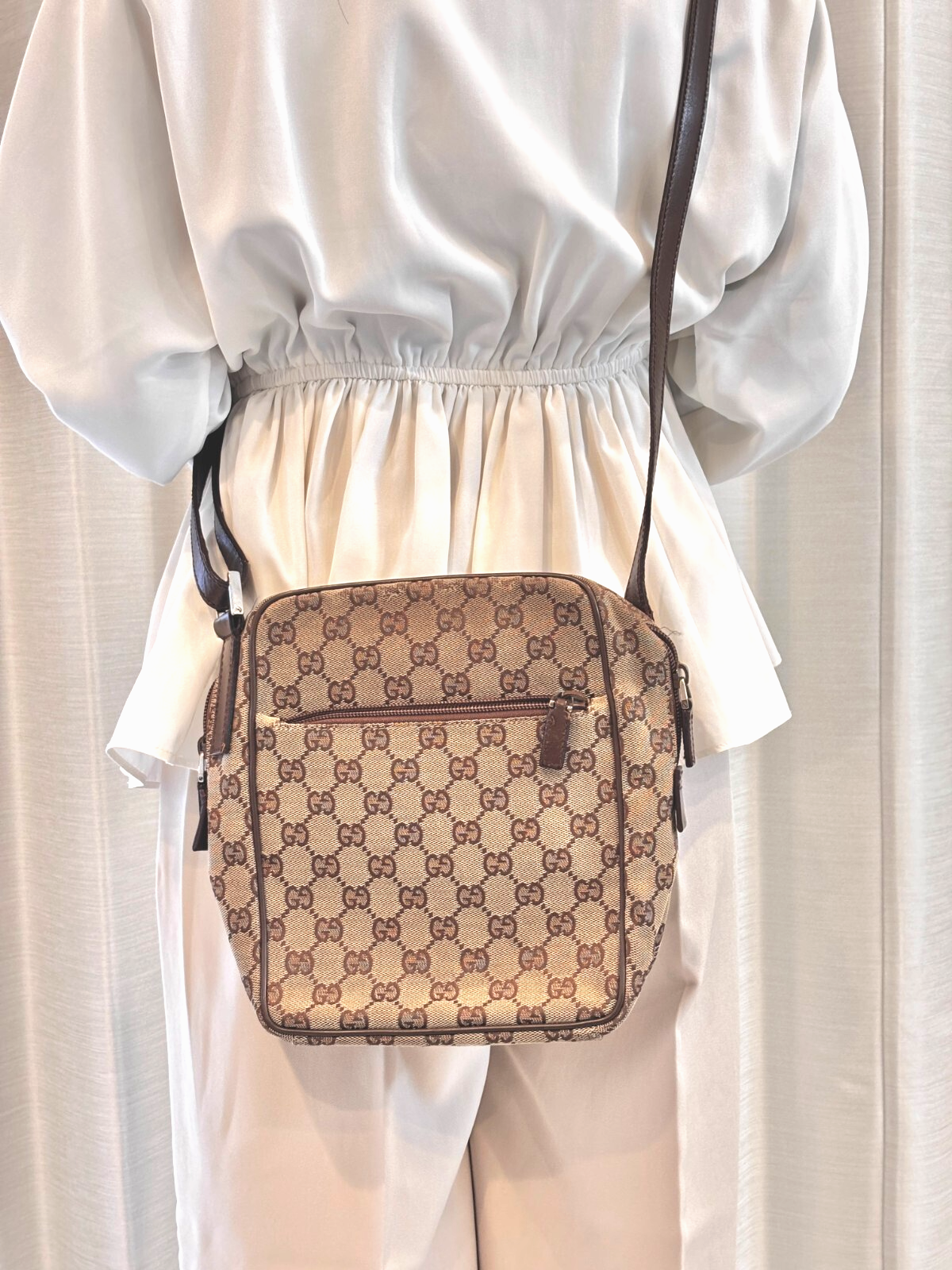 GUCCI Beige Leather Crossbody Shoulder Bag for Women-image