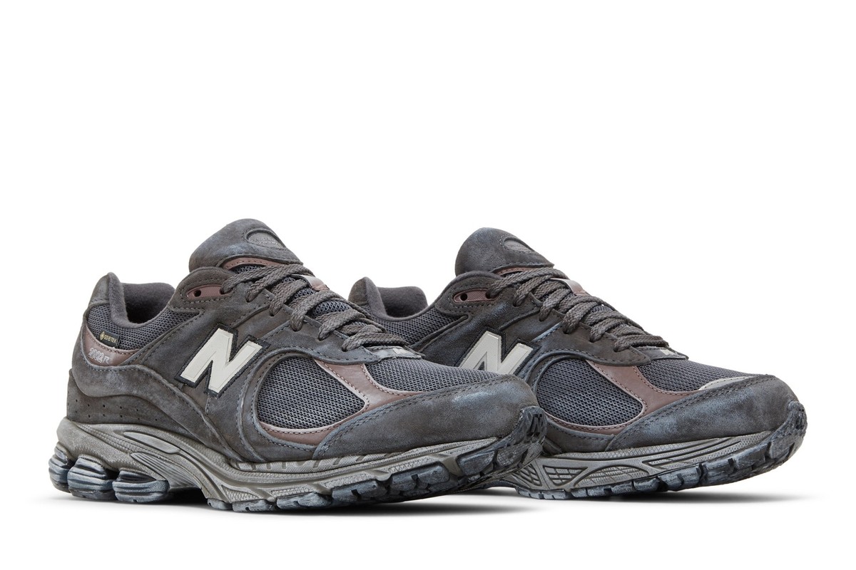 New Balance 2002R GORE-TEX Magnet Mood Indigo M2002RXA | eBay