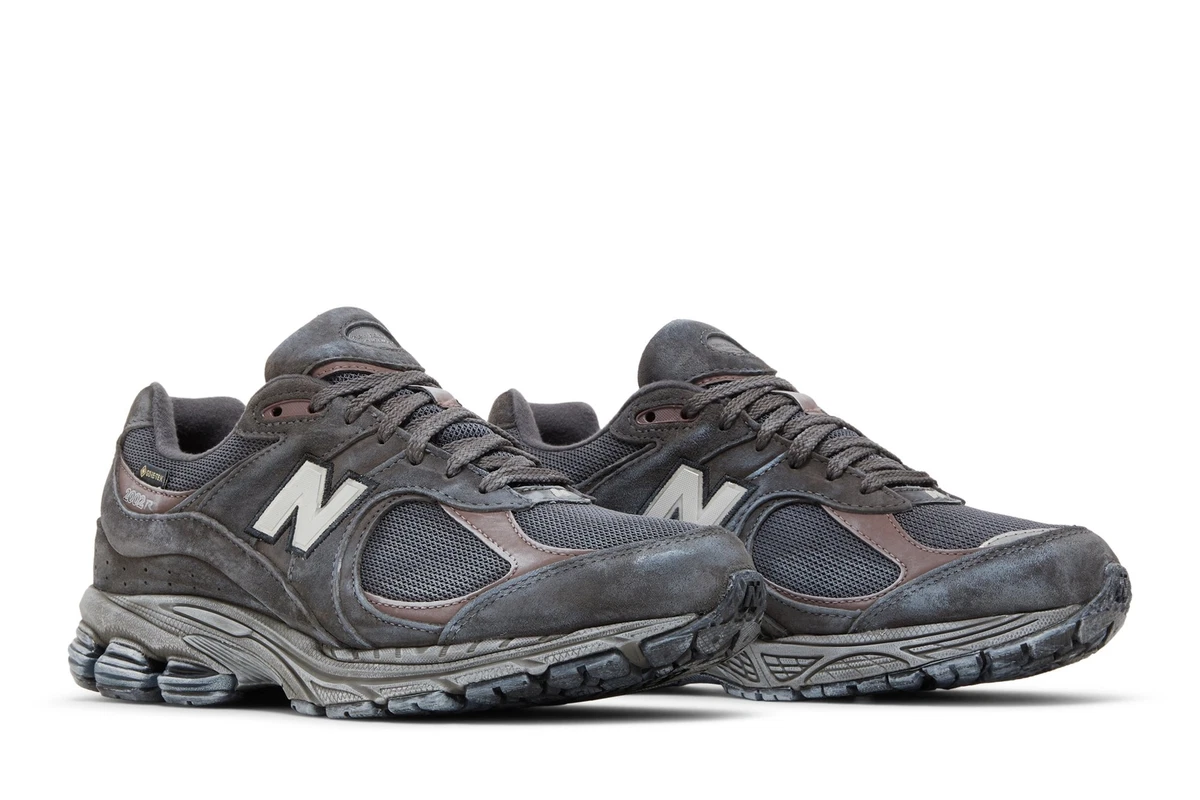 New Balance 2002R GORE-TEX Magnet Mood Indigo for Sale