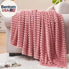 Fleece Throw Blanket for Couch   3D Ribbed Jacquard Soft and Warm Decorative Fuz