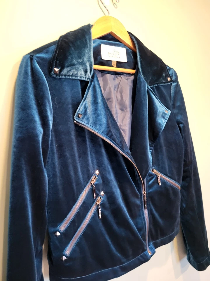 Chaqueta de moto Belle Badgley Mischka de terciopelo verde azulado talla M Foto 2 de 4