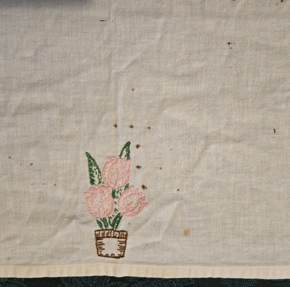 Lot of Vintage Embroidery Items, 16 pcs Plus 8 Embroidered Cocktail ...