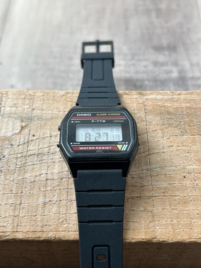 a*w様 CASIO F-77W デジタル腕時計　ビンテージ a*w様 CASIO F-77W デジタル腕時計 ビンテージ ⭐️ Vintage