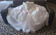 Beautiful Wedding Dress With Lace And Corset Detail.  Would Fit A Size 12-18