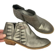 Tucker Tate 6M Girls Youth Tinsley Metallic Pewter Zipper Ankle Booties