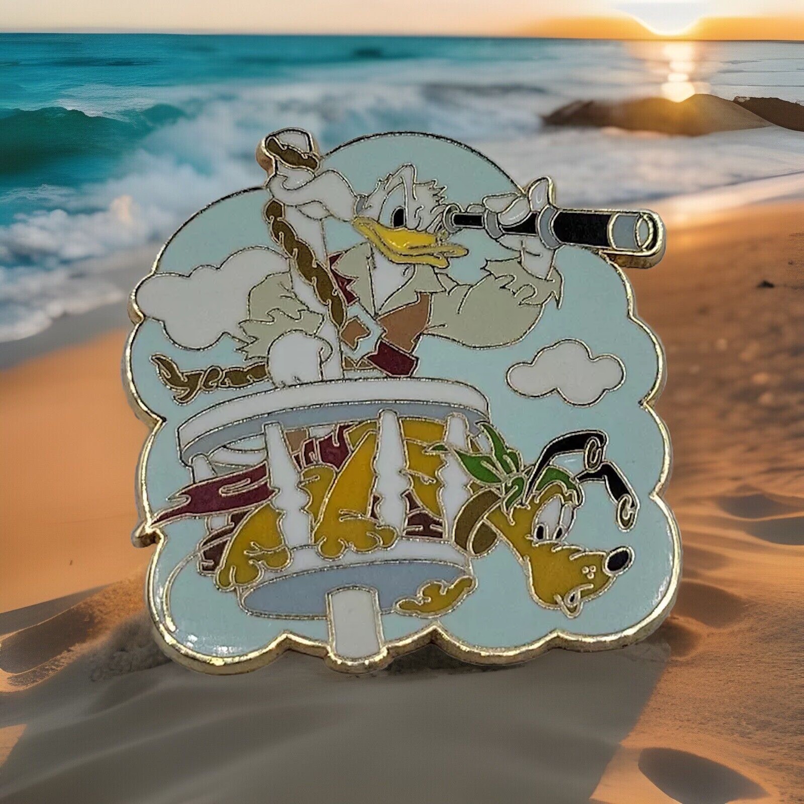 Authentic Disney Pin Pirates Starter Set Donald Pluto Cows Nest Captain B6