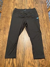 KARHU Women’s Capris Leggings Black Small Albania Logo 20” Inseam EXC/HTF