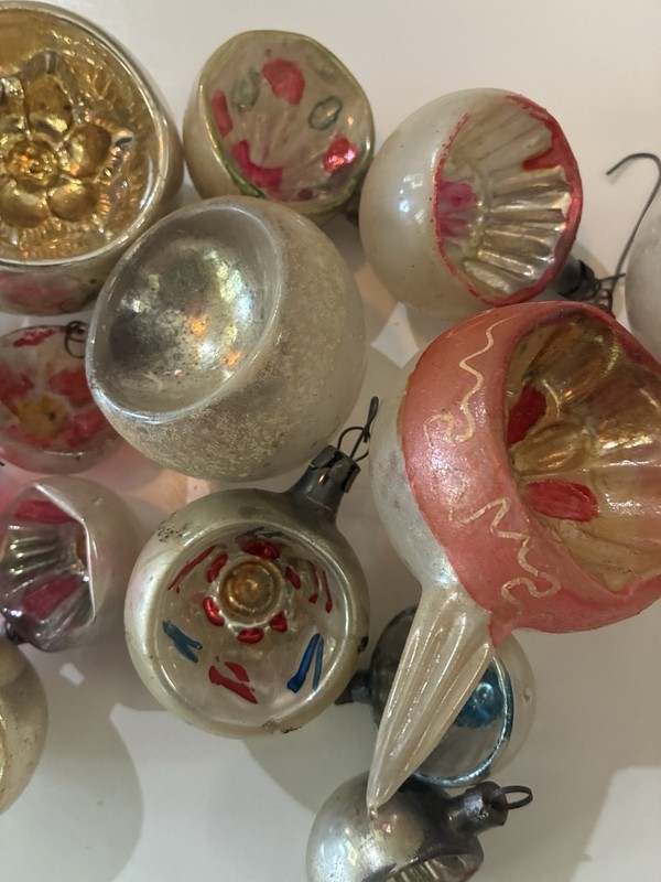 Antique 15 Glass Indented Reflector Christmas Ornament Mercury Stamen