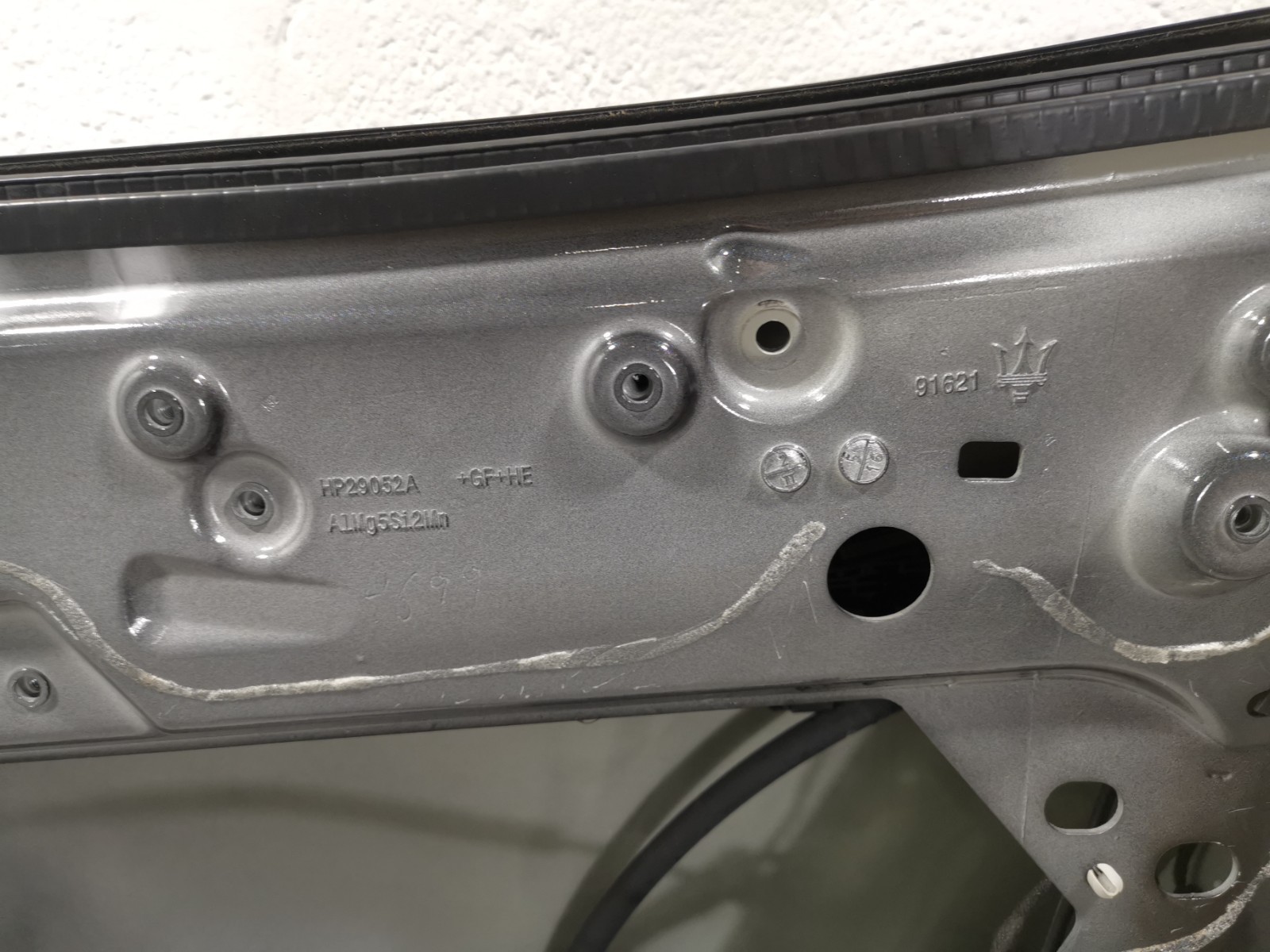 Maserati Levante S AWD 2017 Rear Right Door Shell Black Color HP29052A OEM