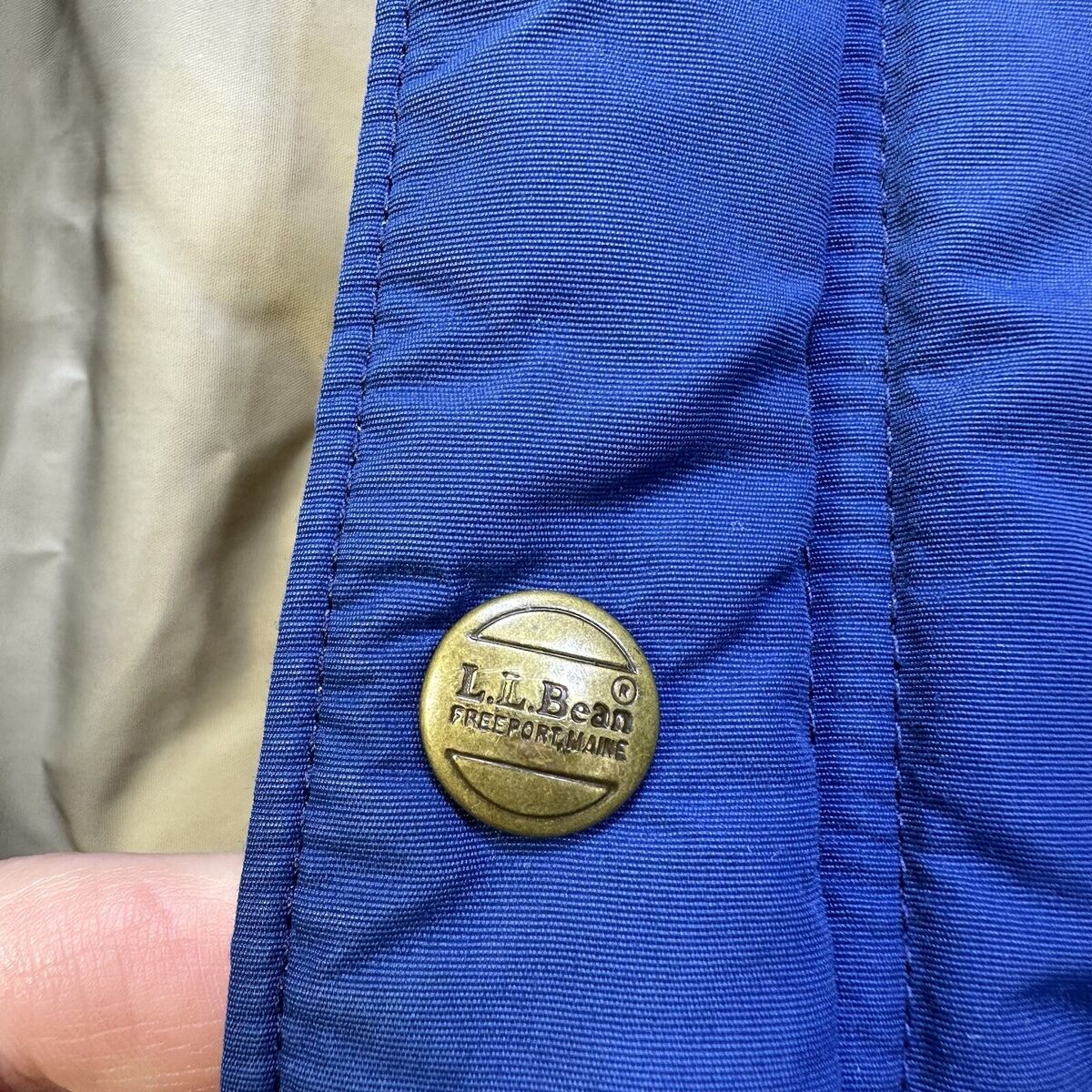 LL Bean Coat Size Large Men's Blue Hooded Jacket Made In USA LL Bean Coat Size Large Men's Blue Hooded Jacket Made In USA