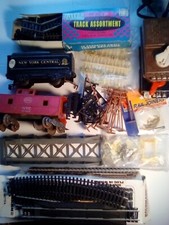 LOT D'ACCESSOIRES MAQUETTE TRAIN