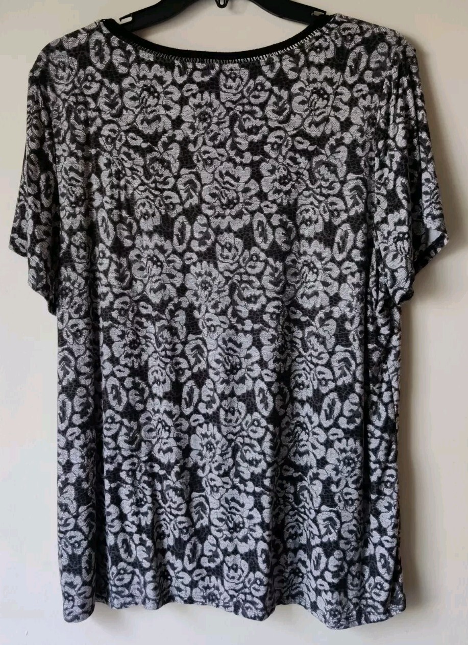 Tommy Hilfiger Womens Top Black/White Lace Short Sleeve Round Neck Size 0X thumbnail 2