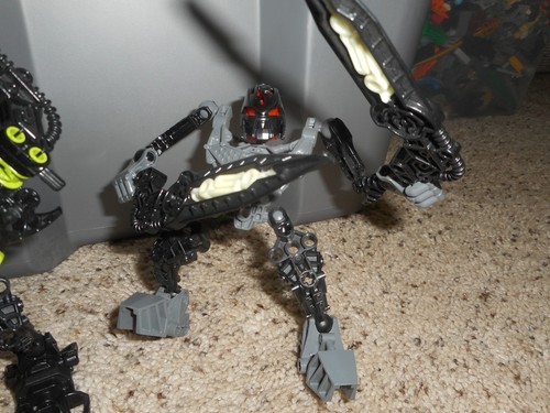 Lego Bionicle 7136 Skrall & 8972 Atakus, vollständig - Bild 3 von 4