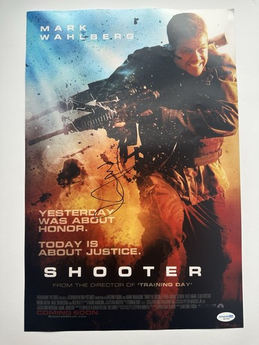 Mark Wahlberg “Shooter” AUTOGRAPH ‘Bob Lee Swagger’ Signed 12x18” Photo ACOA - Picture 1 of 3