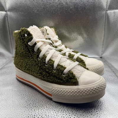 Size 4 Converse Chuck Taylor All Star Green Kids High Sherpa Sneakers 673198C
